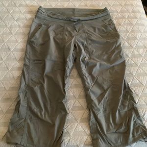 Lulu studio track pant capri set (2 pair). Size 4